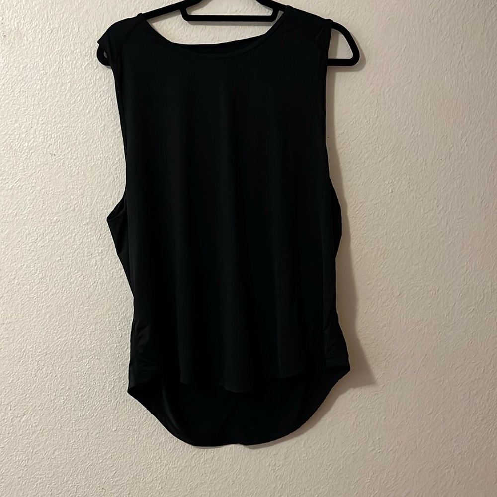 Zyia cut out tank